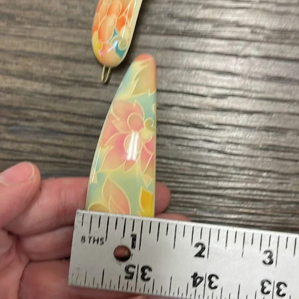 Vintage HAIRCRAFT Comb and Barrettes - Hair Clips NWT Hawaiian Print Design